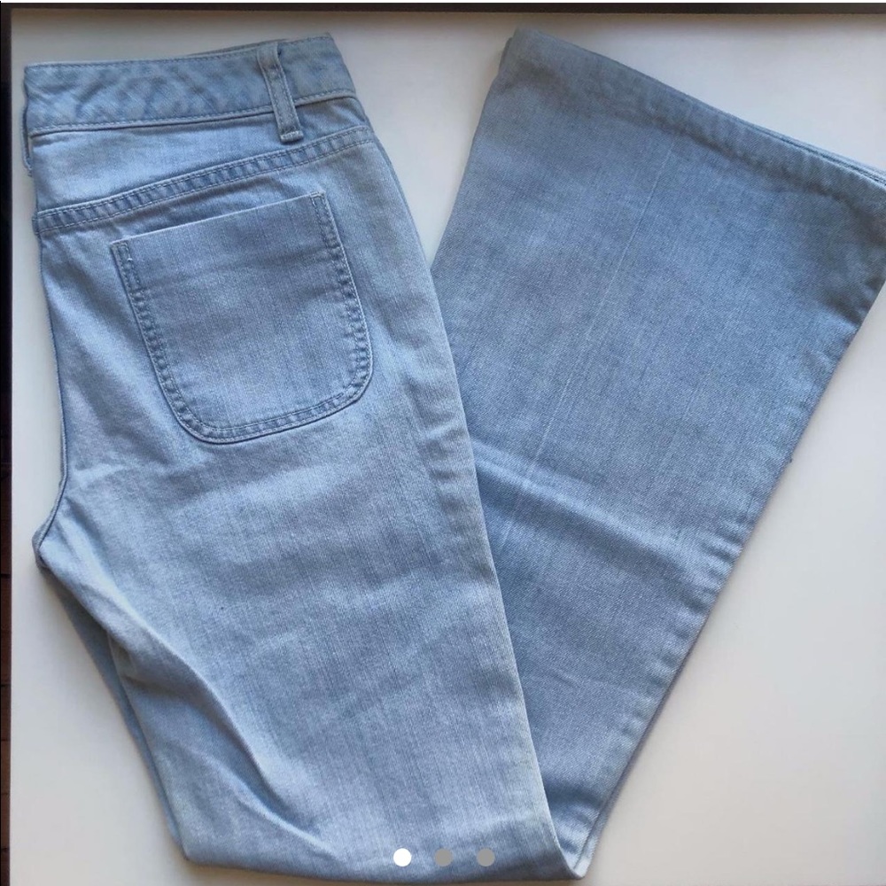 Gorgeous y2k flare jeans!
